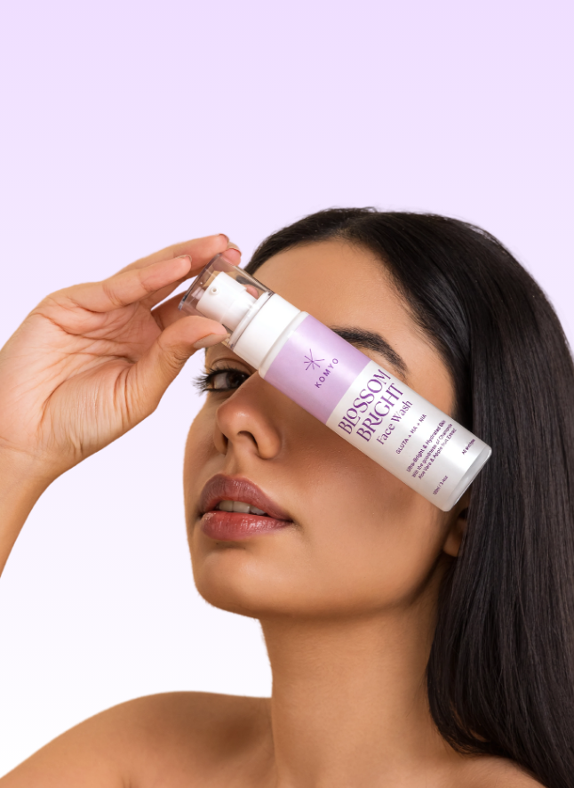 Komyo blossom bright facewash